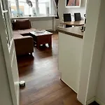 Lejlighed Geschmackvolle Zentral Und Strandnah Gelegen. Wlan Kostenlos.