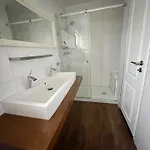 Lejlighed Geschmackvolle Zentral Und Strandnah Gelegen. Wlan Kostenlos.