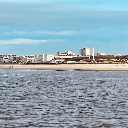 Geschmackvolle Zentral Und Strandnah Gelegen. Wlan Kostenlos. * Norderney