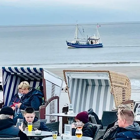 Apartment Geschmackvolle Zentral Und Strandnah Gelegen. Wlan Kostenlos. *
