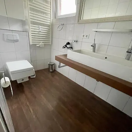 Apartment Geschmackvolle Zentral Und Strandnah Gelegen. Wlan Kostenlos. Norderney